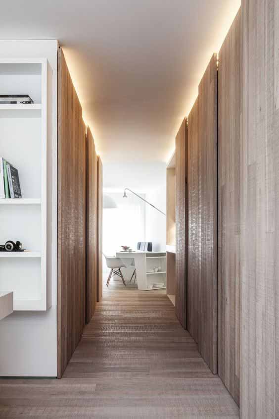 Arredare il corridoio stretto e lungo e le migliori idee dell'architetto