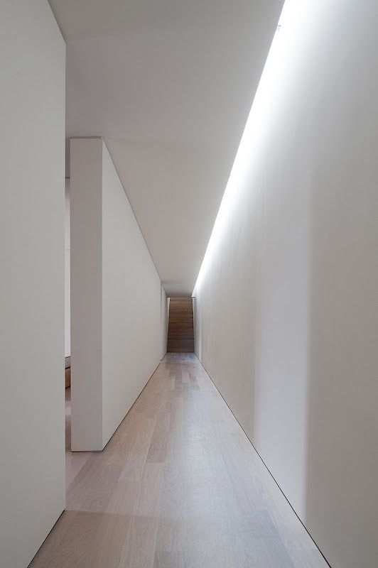 Illuminare il controsoffitto in cartongesso: idee moderne per ogni ... Controsoffitto in cartongesso con faretti