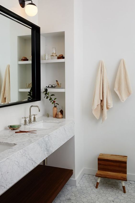 Come arredare un bagno piccolo: 10 soluzioni moderne e funzionali