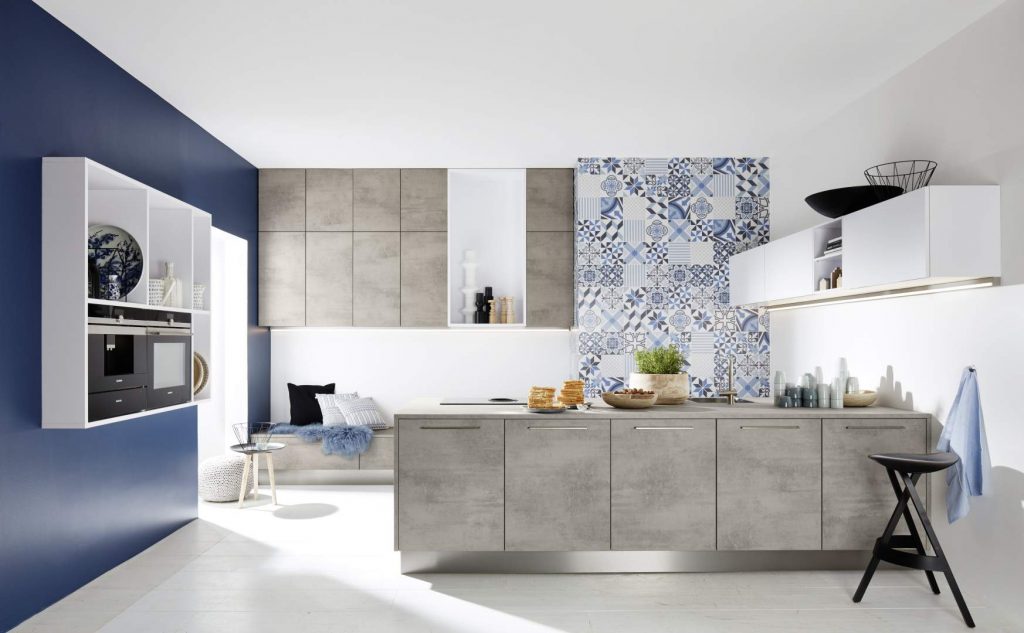 Cucina blu in Cemento